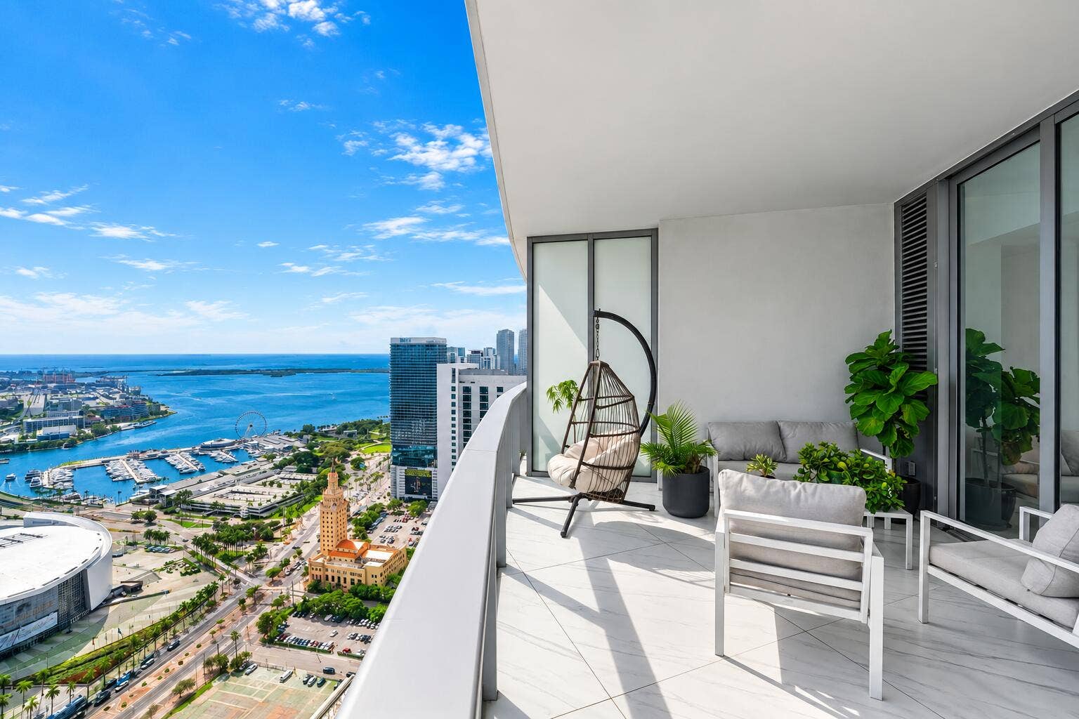 851 NE 1st Avenue, #4403, Miami, FL 33132 image00003