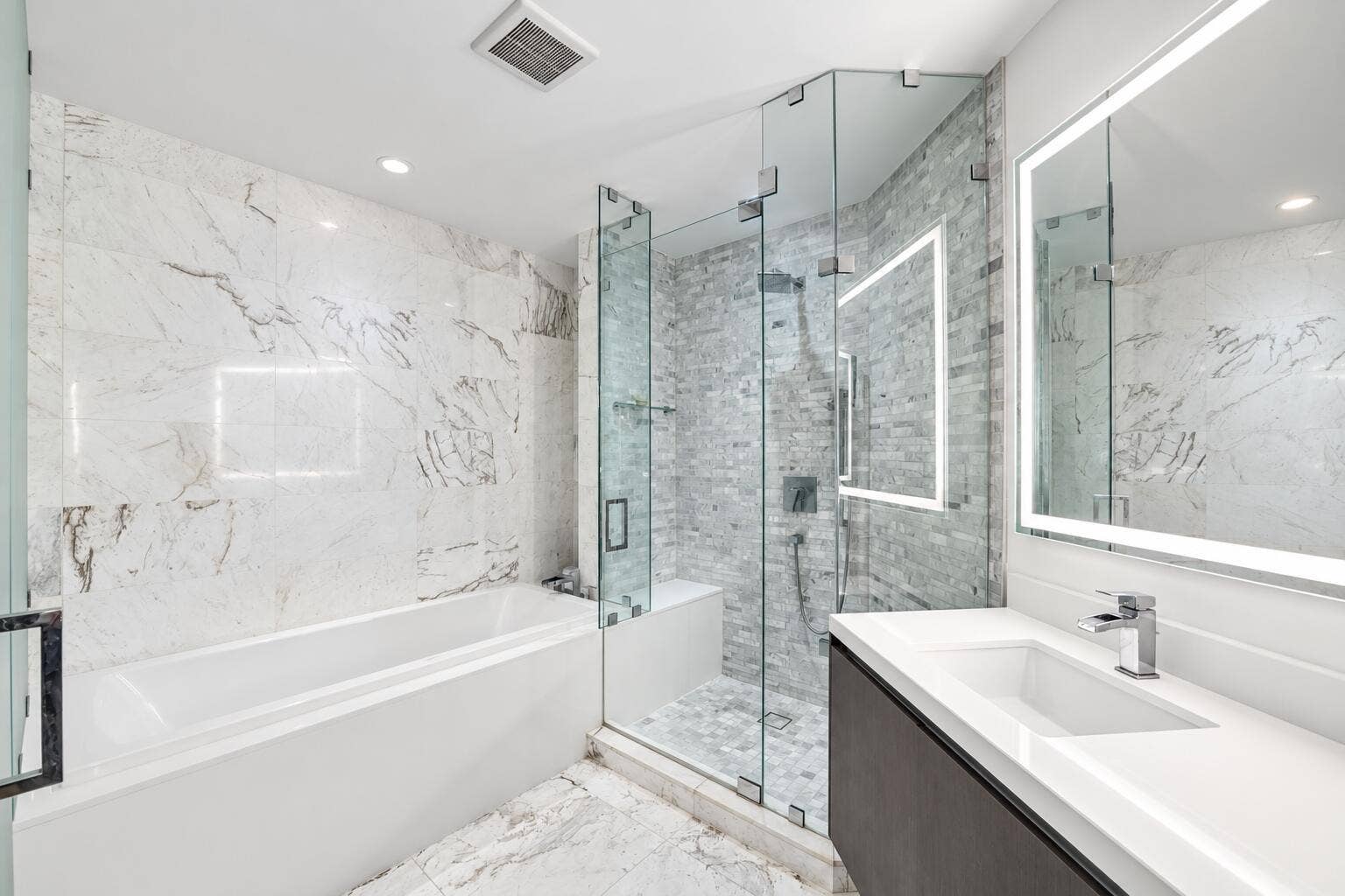 851 NE 1st Avenue, #4403, Miami, FL 33132 image00011
