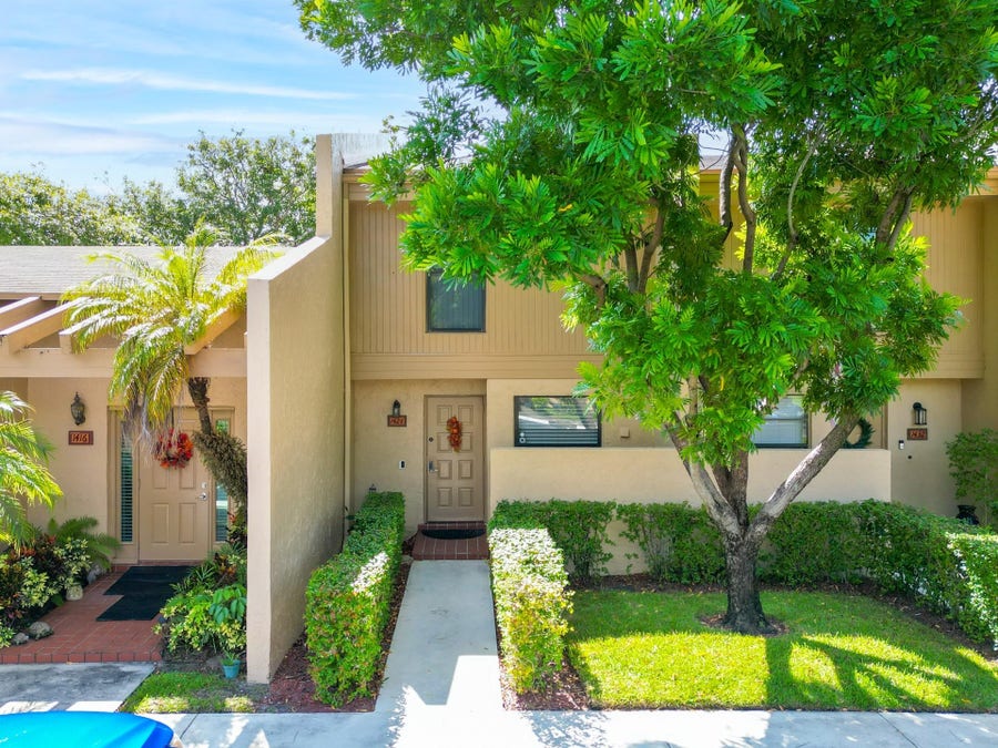Property photo for 1424 NW 97TH Terrace, #280, Pembroke Pines, FL