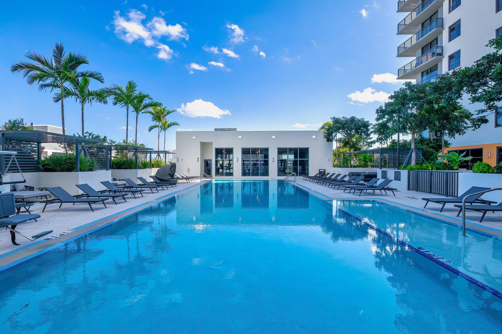 600 N Andrews Avenue, #721, Fort Lauderdale, Fort Lauderdale, FL 33311 290-Pool-Area