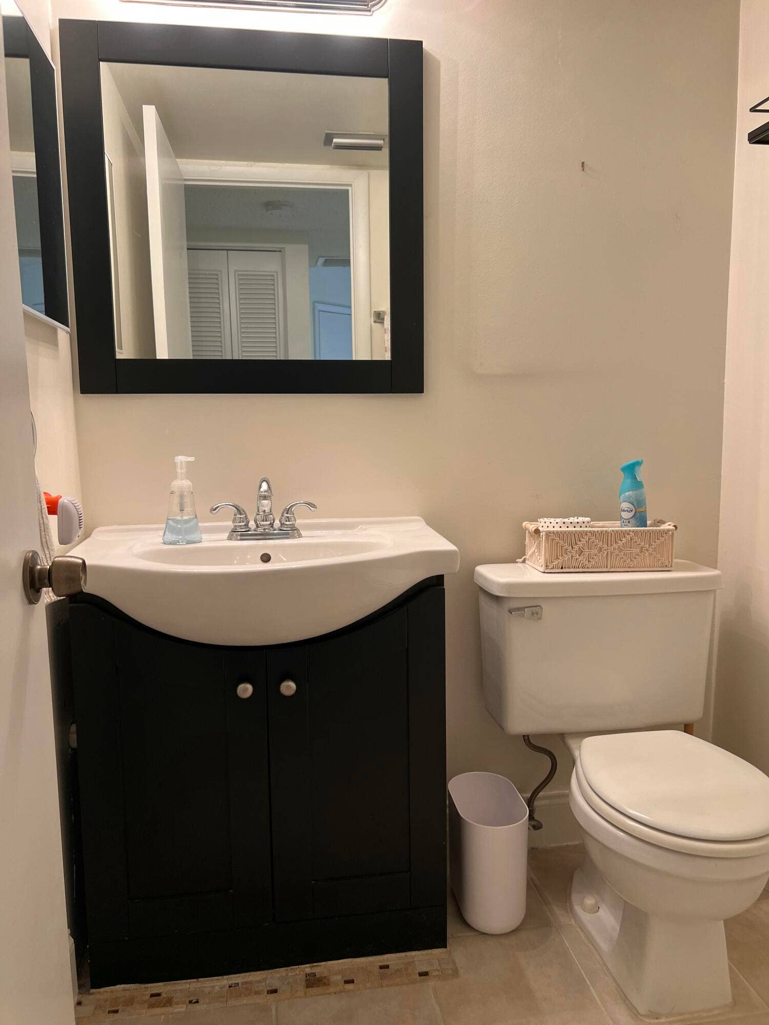 Guest's Bathroom