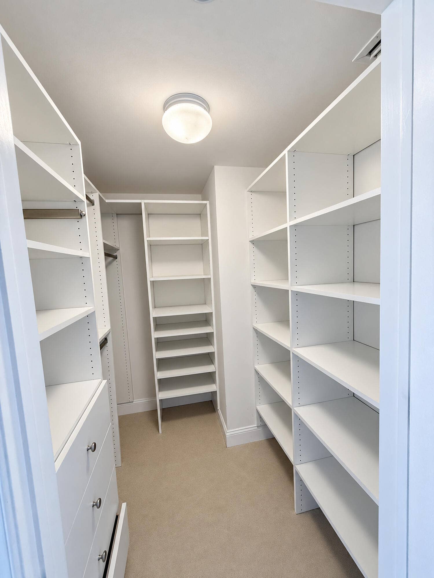 2640 LAKE SHORE Drive, #1711, Riviera Beach, FL 33404 GUEST BEDROOM'S WALK IN CLOSET