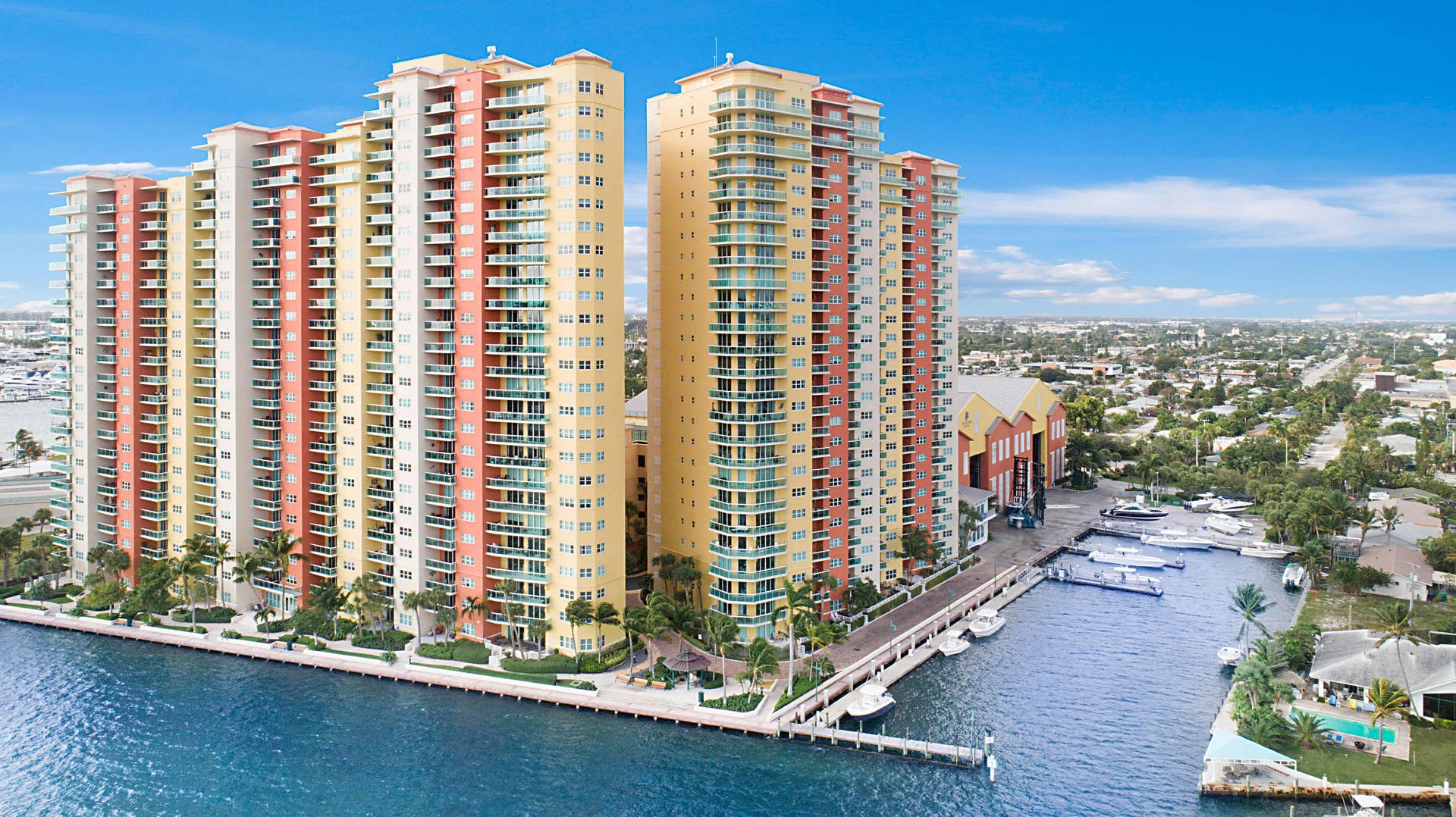 2640 LAKE SHORE Drive, #1711, Riviera Beach, FL 33404 PERFECT LOCATION