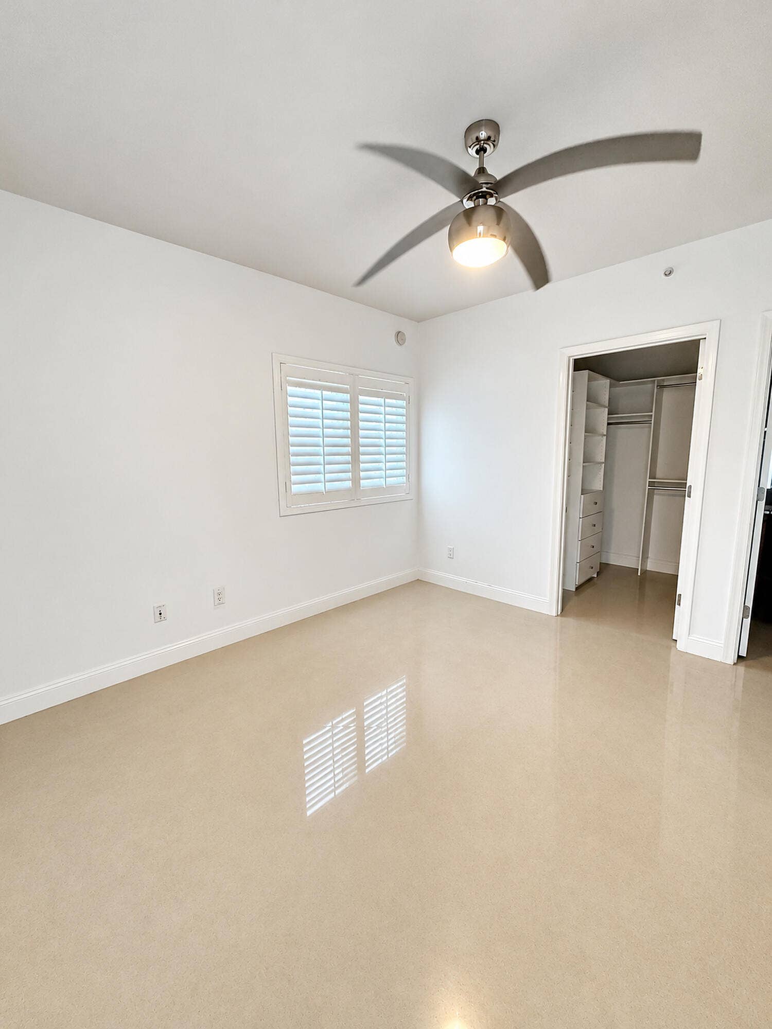 2640 LAKE SHORE Drive, #1711, Riviera Beach, FL 33404 SECOND GUEST BEDROOM