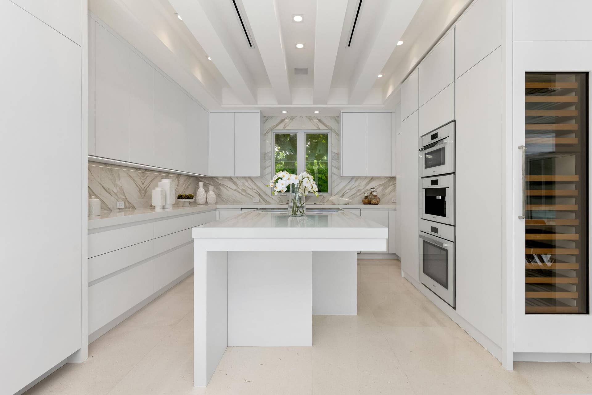 13 - Kitchen 1