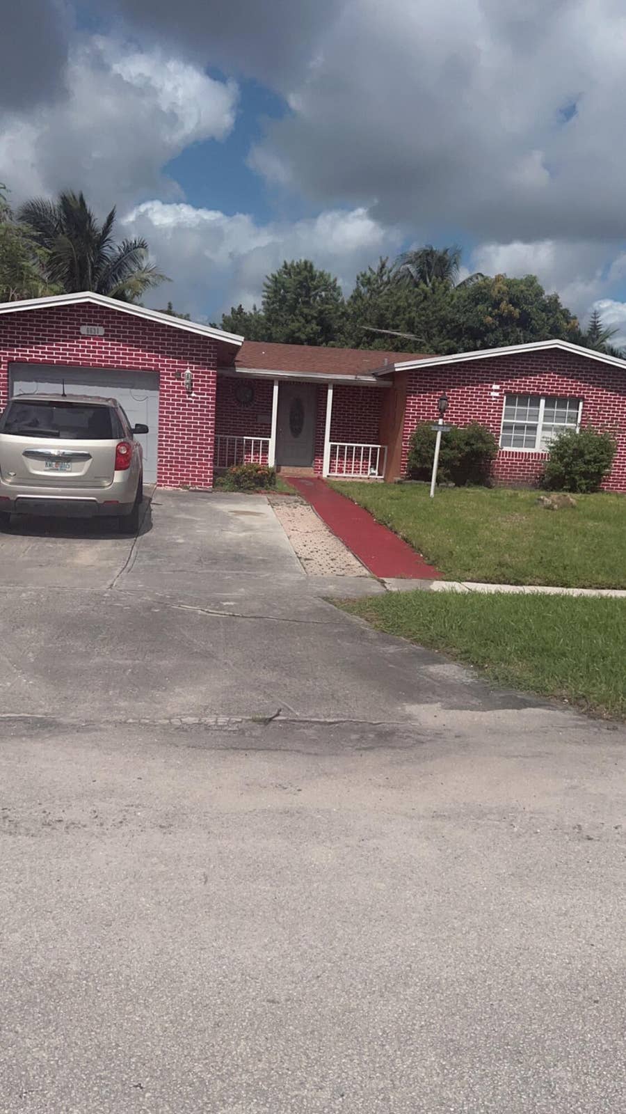 Property photo for 6631 SW 7TH Place, North Lauderdale, FL