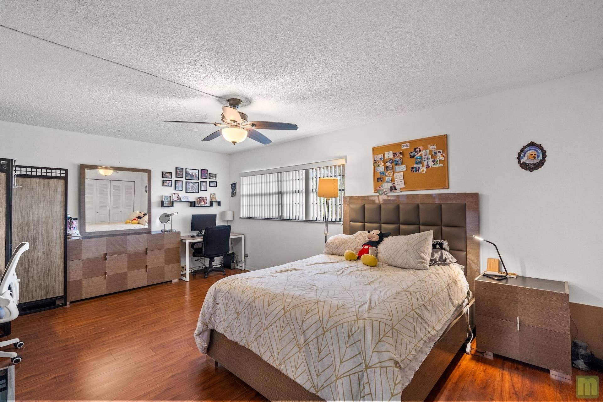 22 bed1a