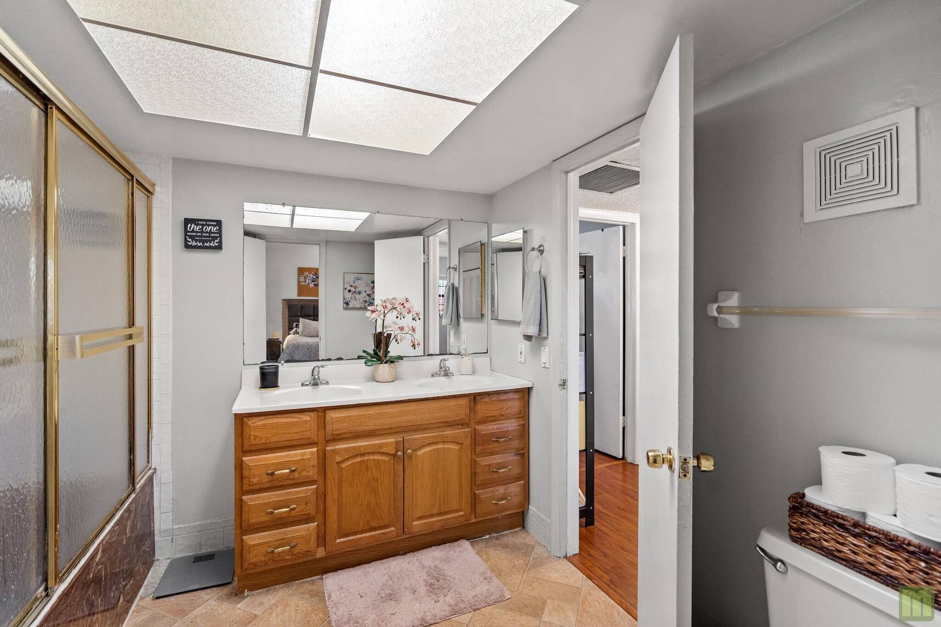 25 bath1a