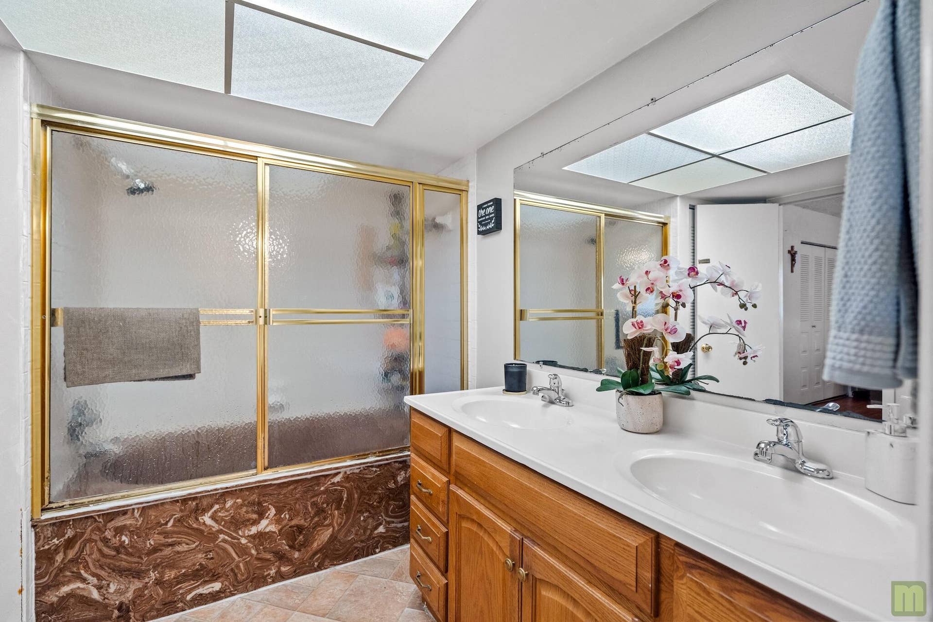 26 bath1b