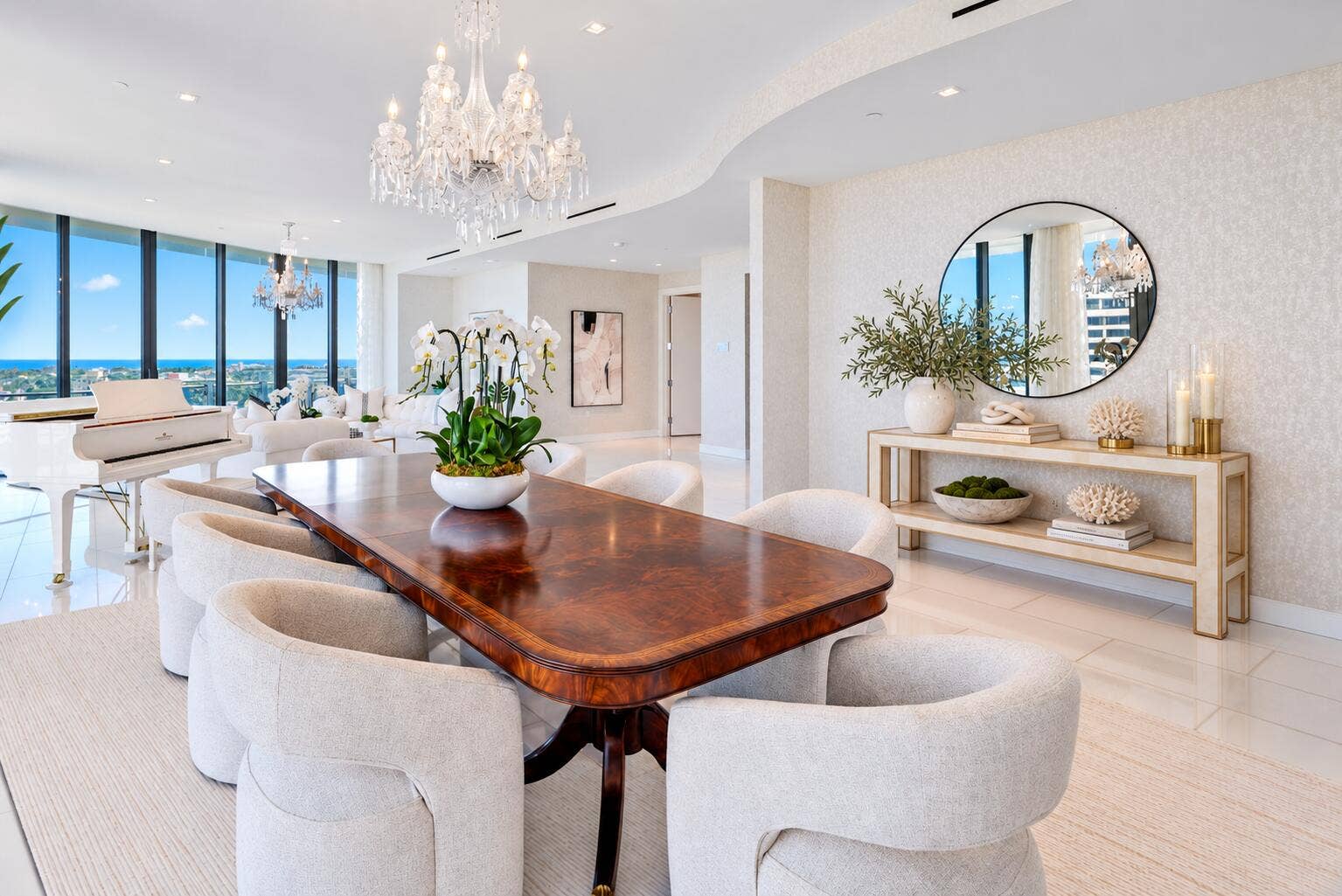 12 Bristol 1101 - Dining Room