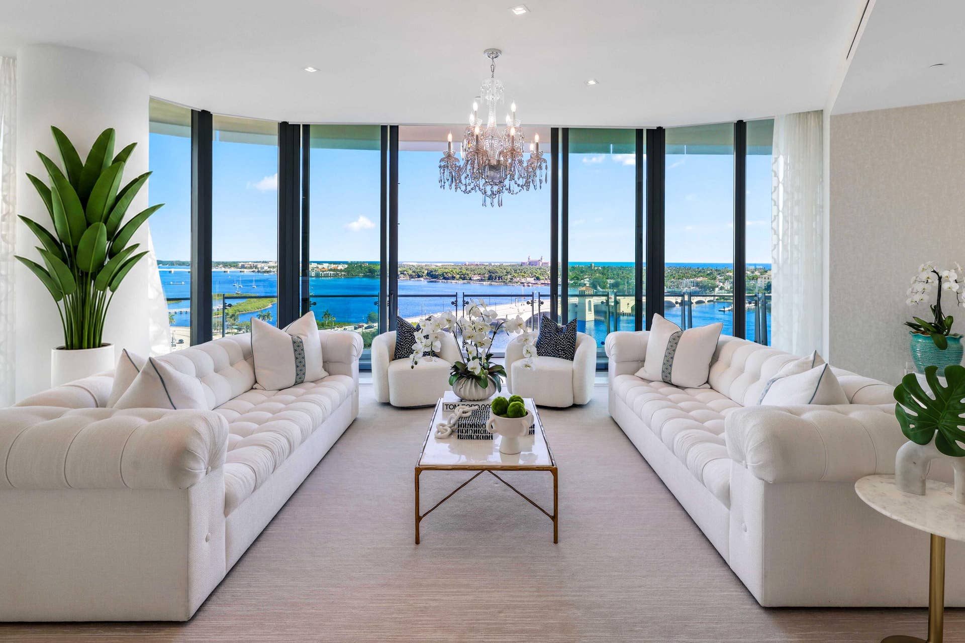 1 Bistrol 1101 - Living Room