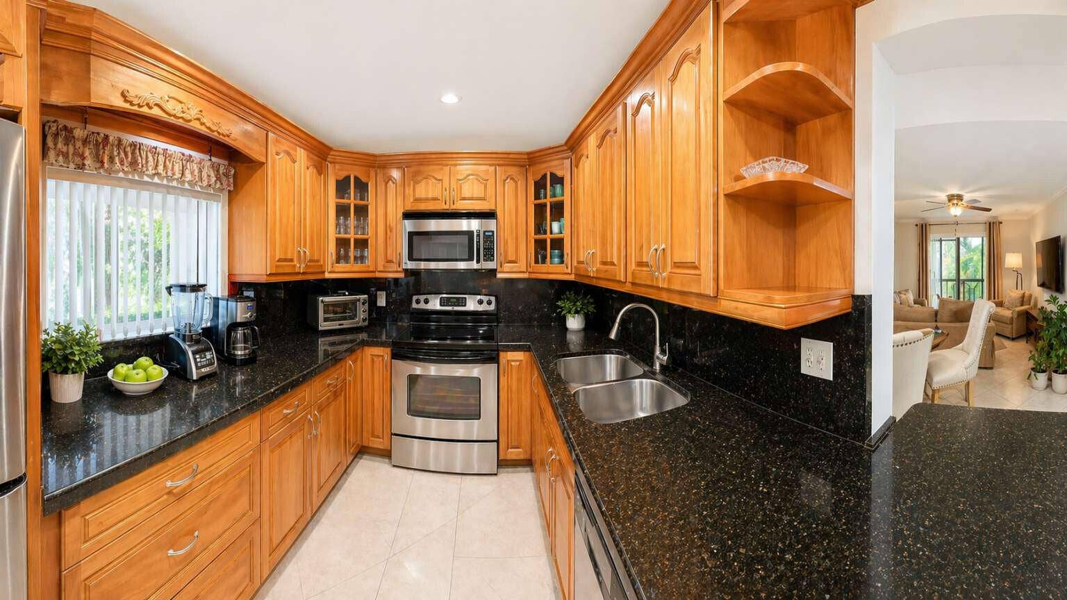 5160 Las Verdes Circle, #103, Delray Beach, FL 33484 kitchen 2