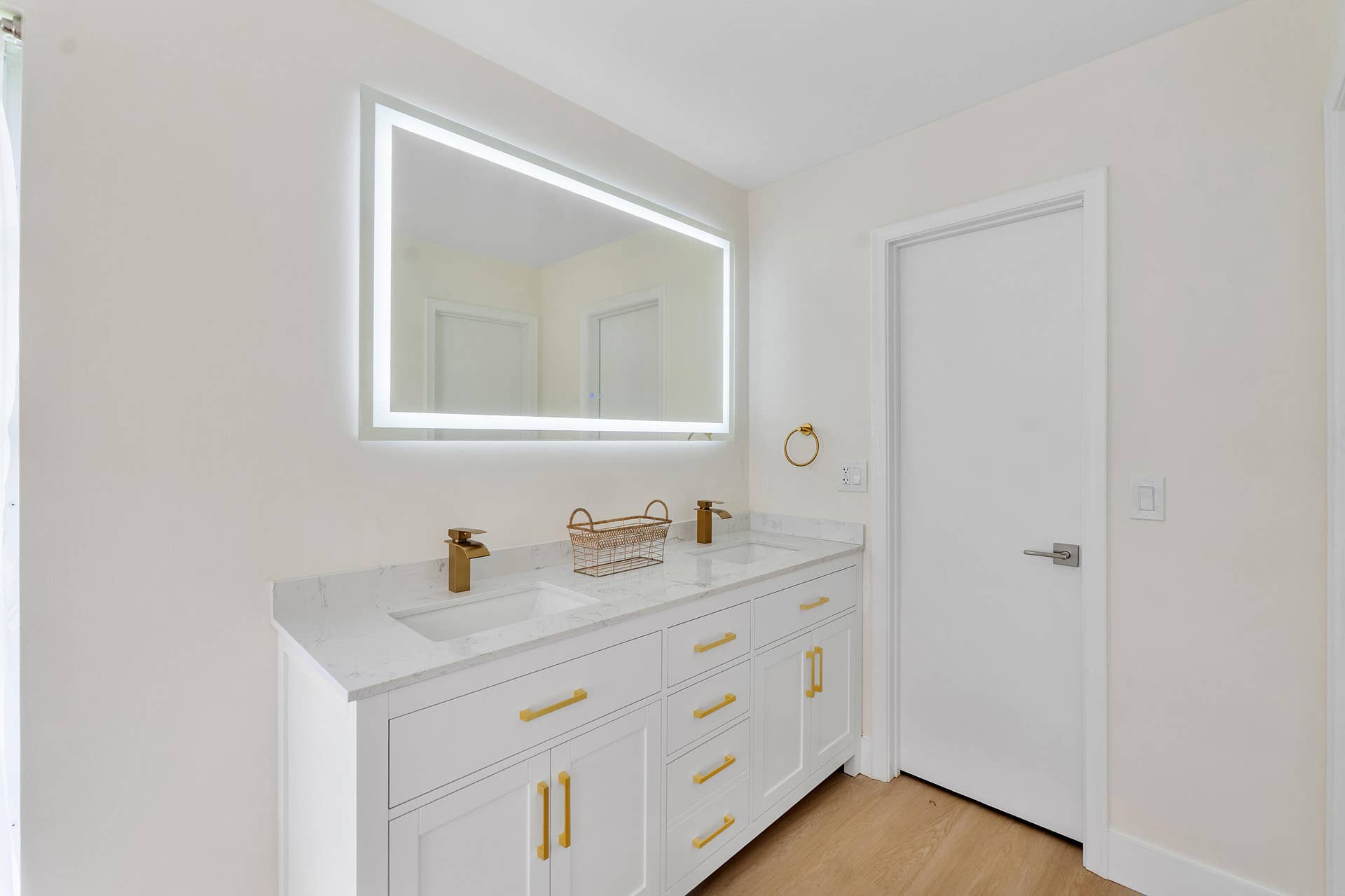Sophistictaed Master Bath