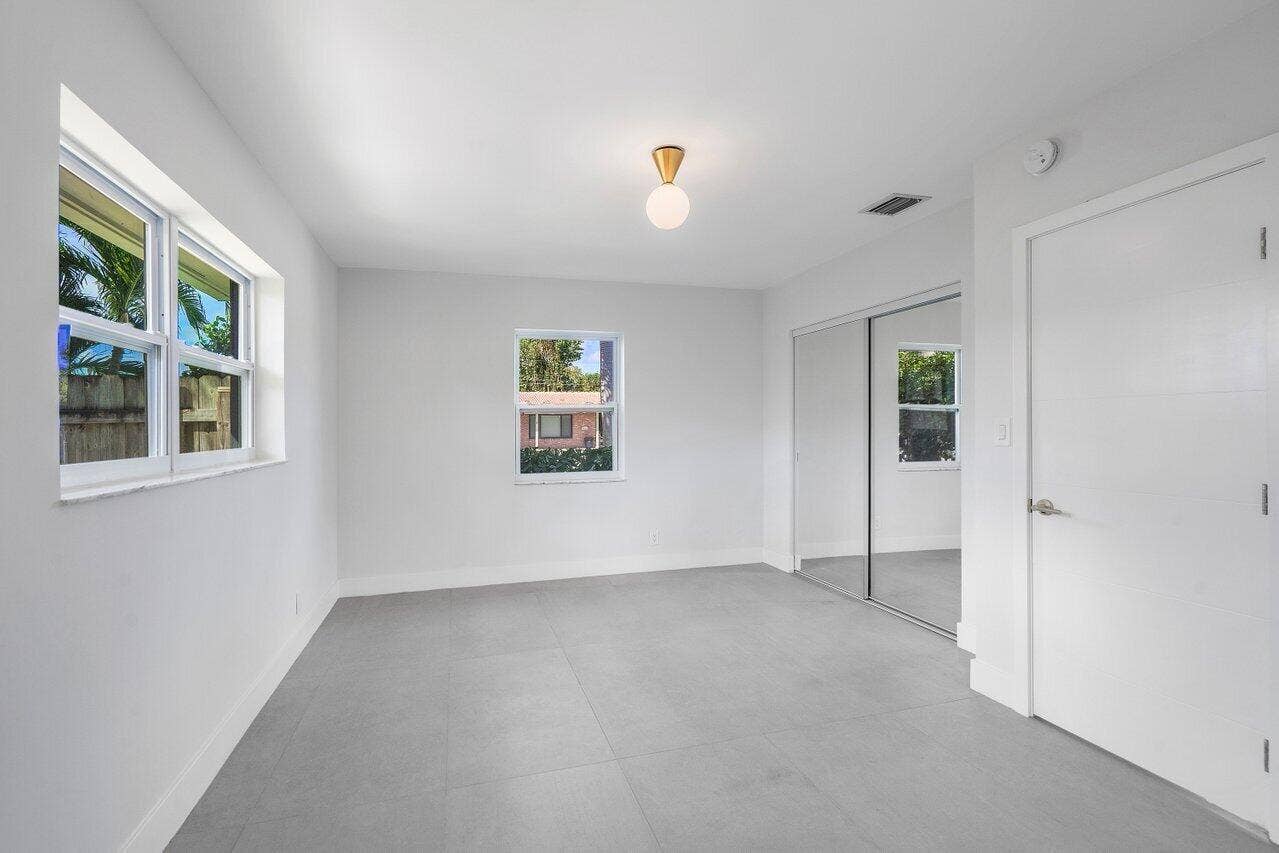 022-46Southwest9thAvenue-BocaRaton-FL-33