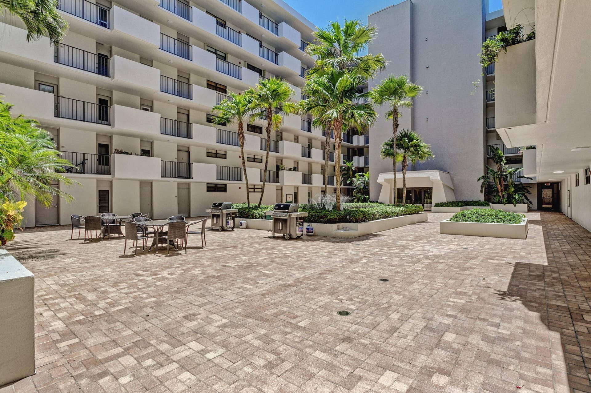 145 S OCEAN, #719, Palm Beach Shores, FL 33404 081