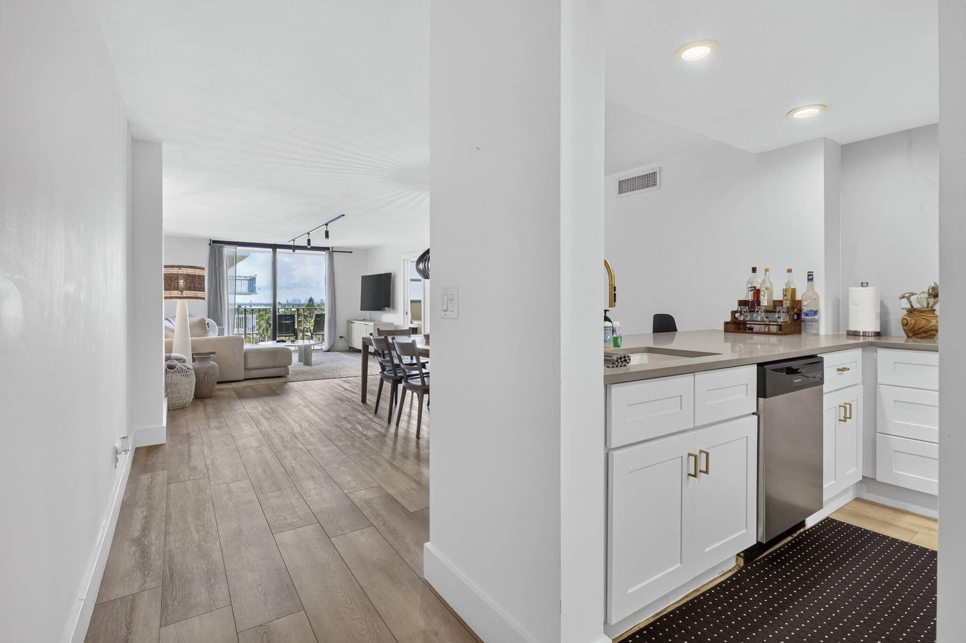 145 S OCEAN, #719, Palm Beach Shores, FL 33404 008