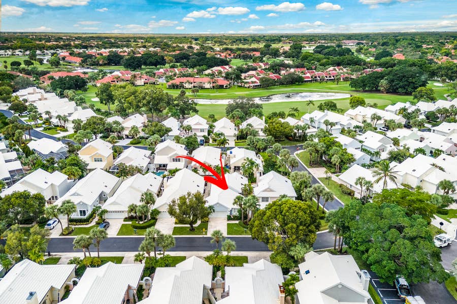 Property photo for 59 Dorchester Circle, Palm Beach Gardens, FL
