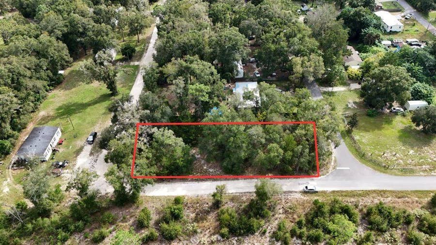 Property photo for 0 Wesley Avenue, Bell, FL