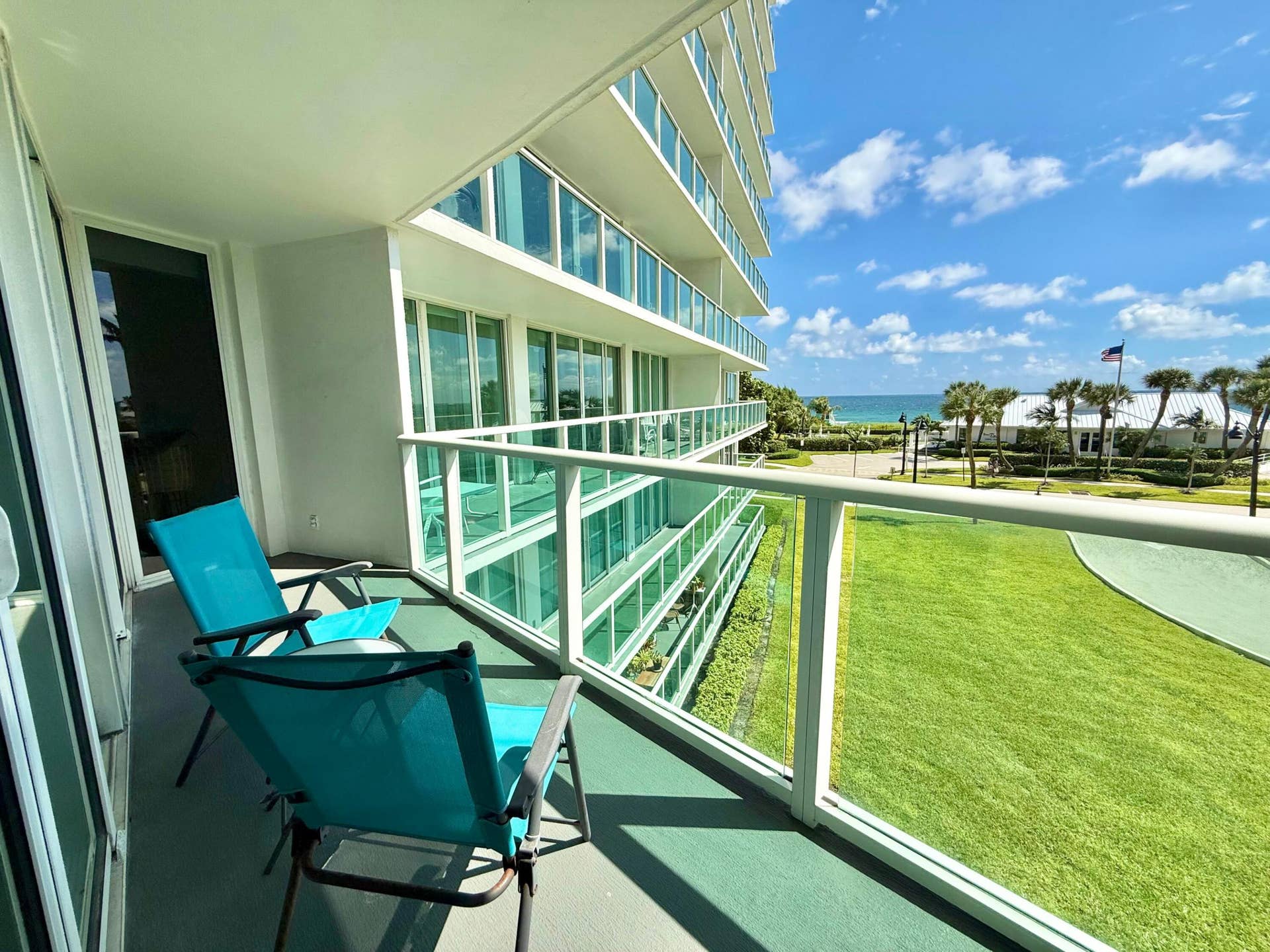 333 NE 21st Avenue, #418, Deerfield Beach, Deerfield Beach, FL 33441 Enjoy Ocean Breezes