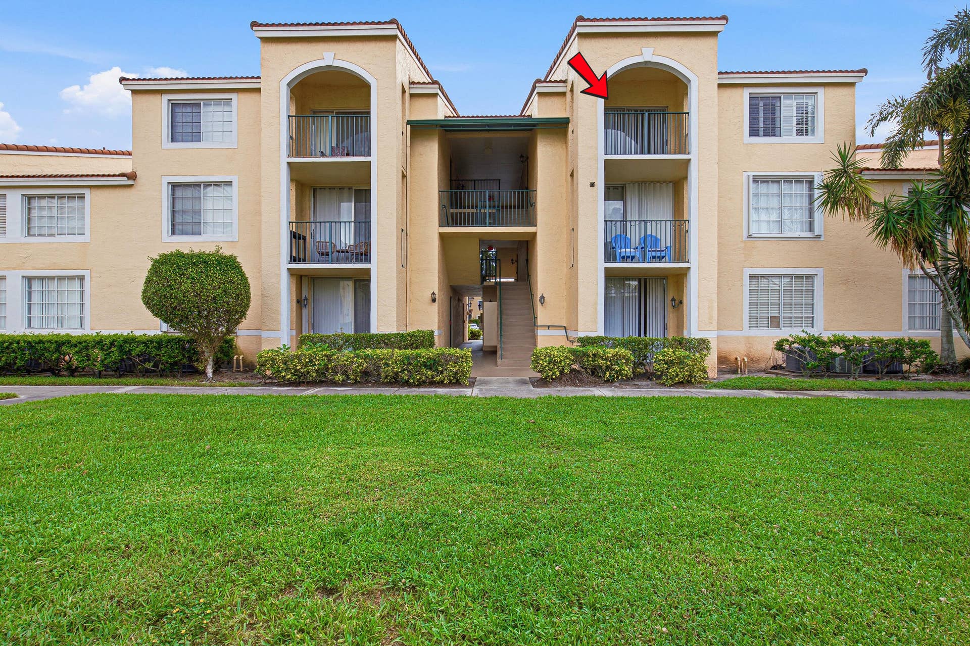 1743 Village Boulevard, #304, West Palm Beach, FL 33409 Front Building