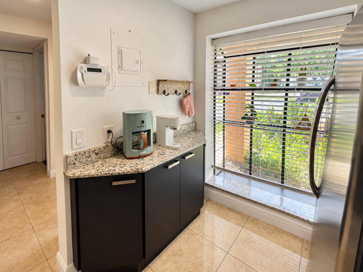 Bright, natural home interior-9