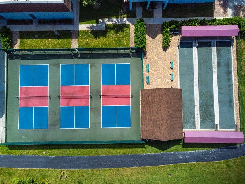 7280 Amberly Lane, #201, Delray Beach, FL 33446 pickleball
