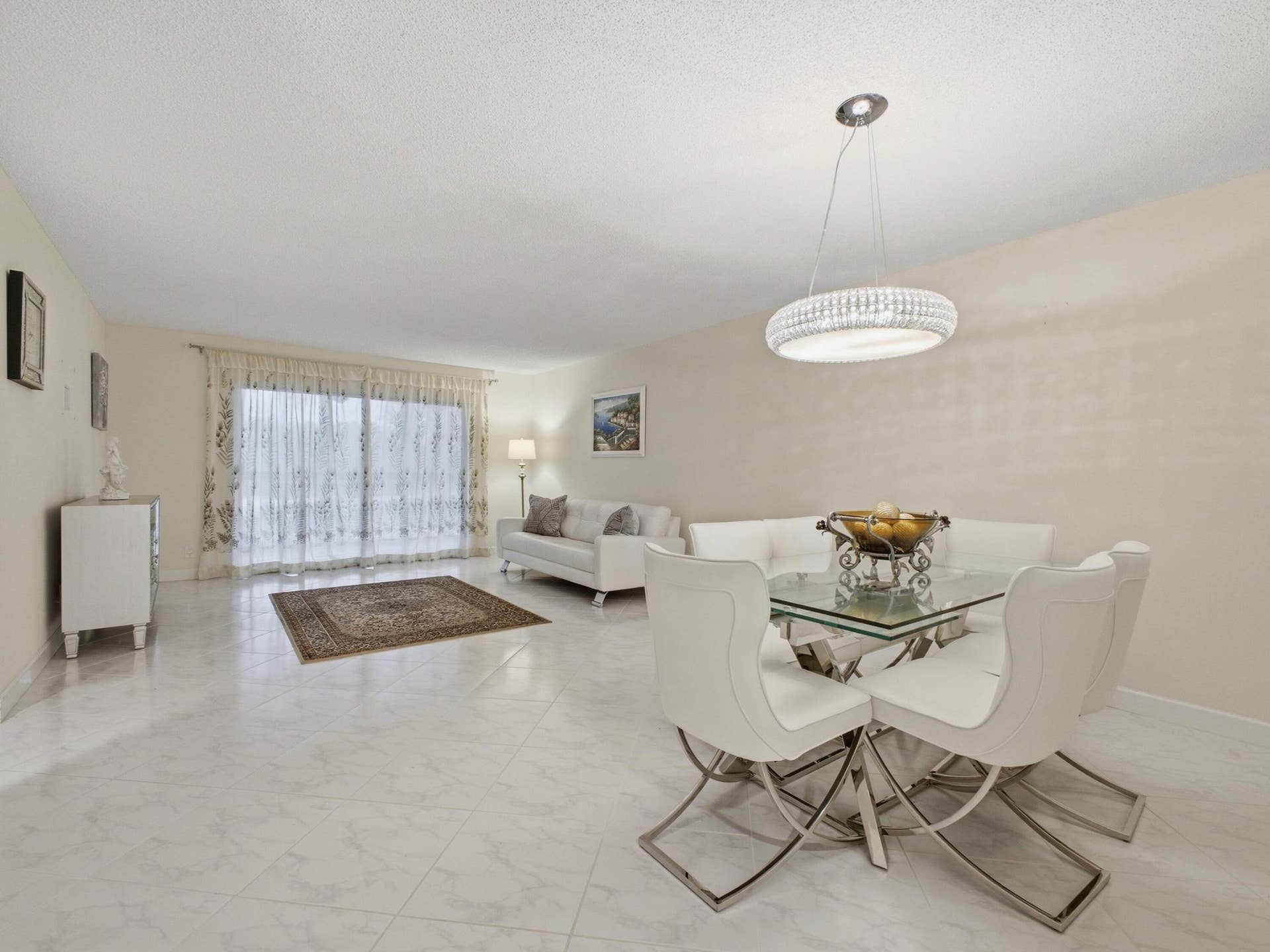 7280 Amberly Lane, #201, Delray Beach, FL 33446 Dining to Living