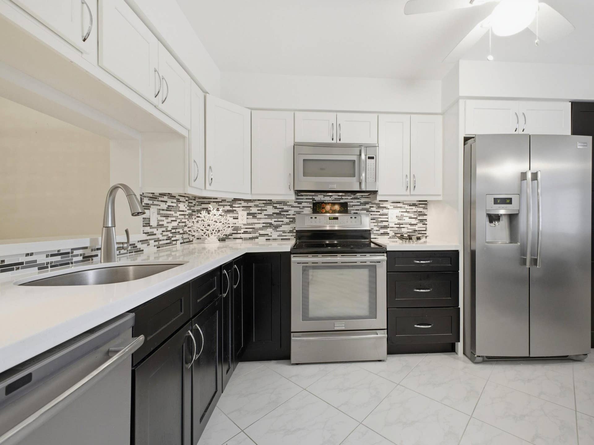 7280 Amberly Lane, #201, Delray Beach, FL 33446 Kitchen