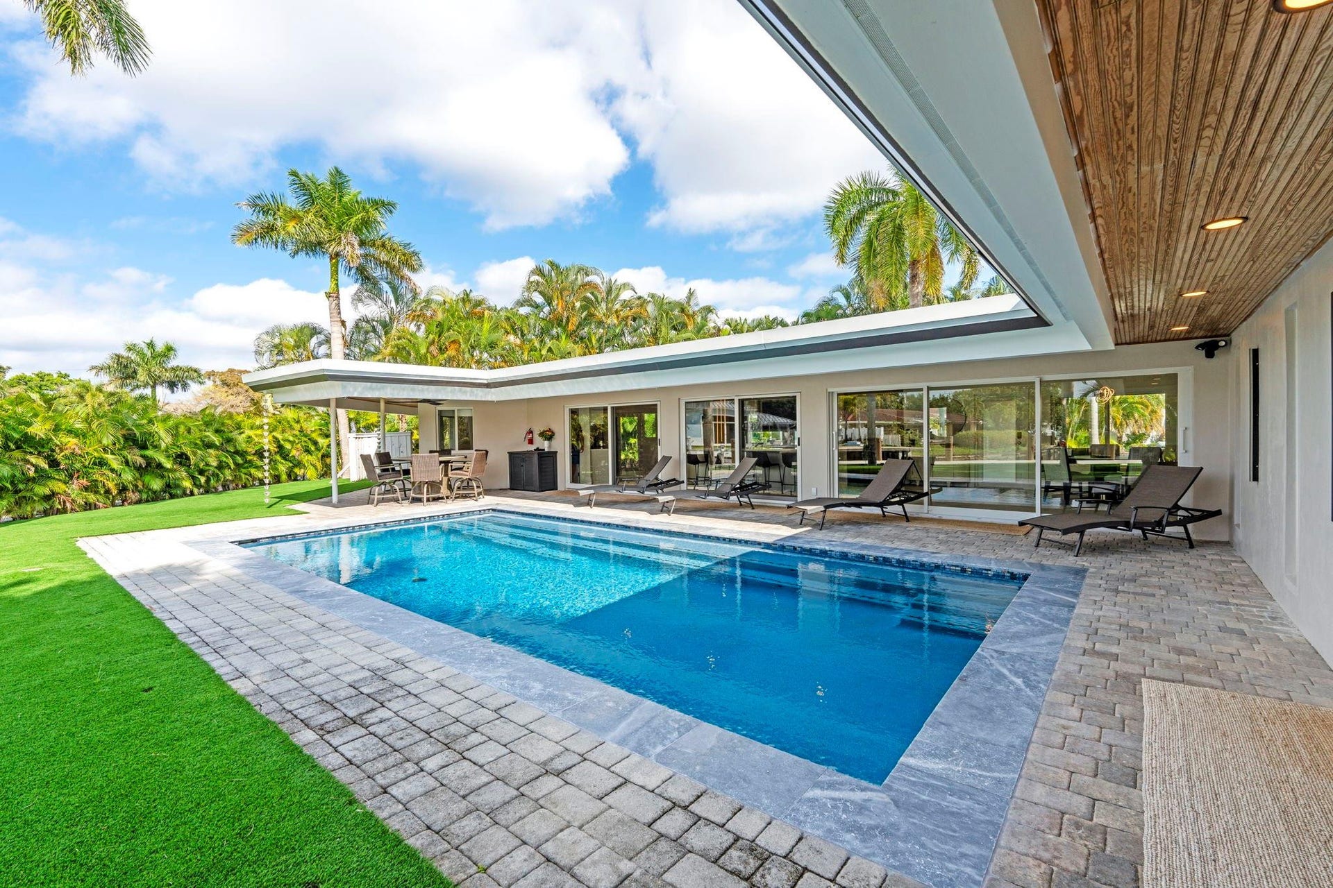 1725 NE 23RD Avenue, Fort Lauderdale, Fort Lauderdale, FL 33305 Photo 34