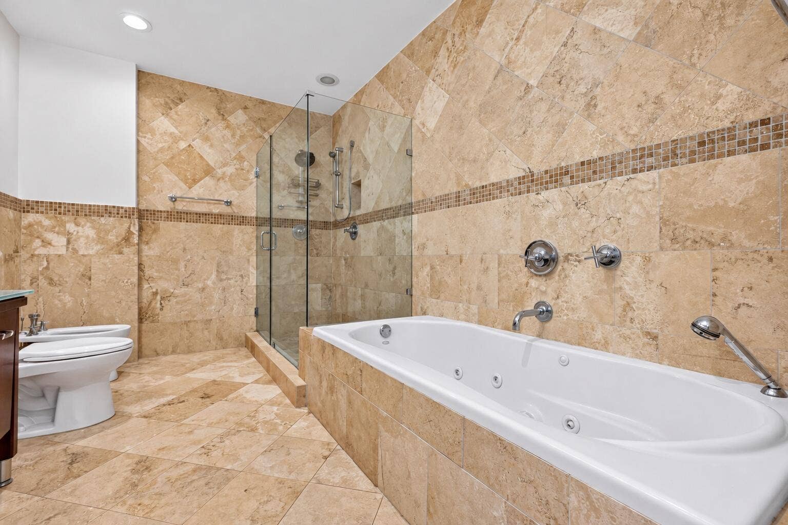 1090 NW North River Drive, #402, Miami, Miami, FL 33132 DSCF0075