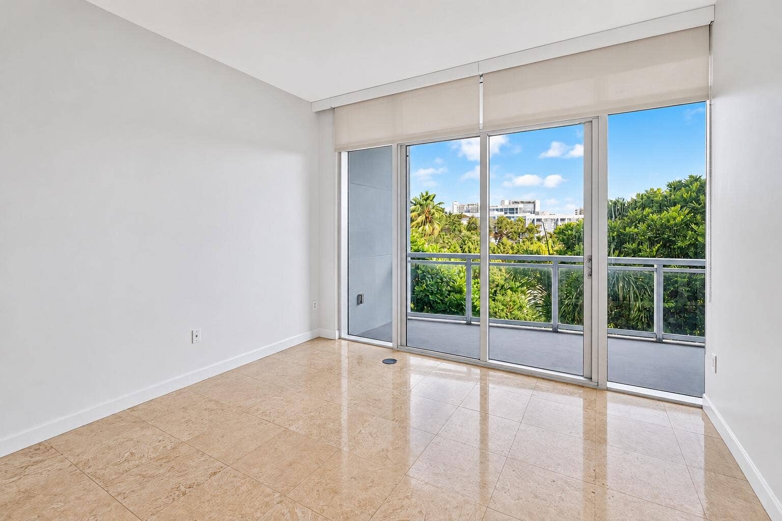 1090 NW North River Drive, #402, Miami, Miami, FL 33132 DSCF0095
