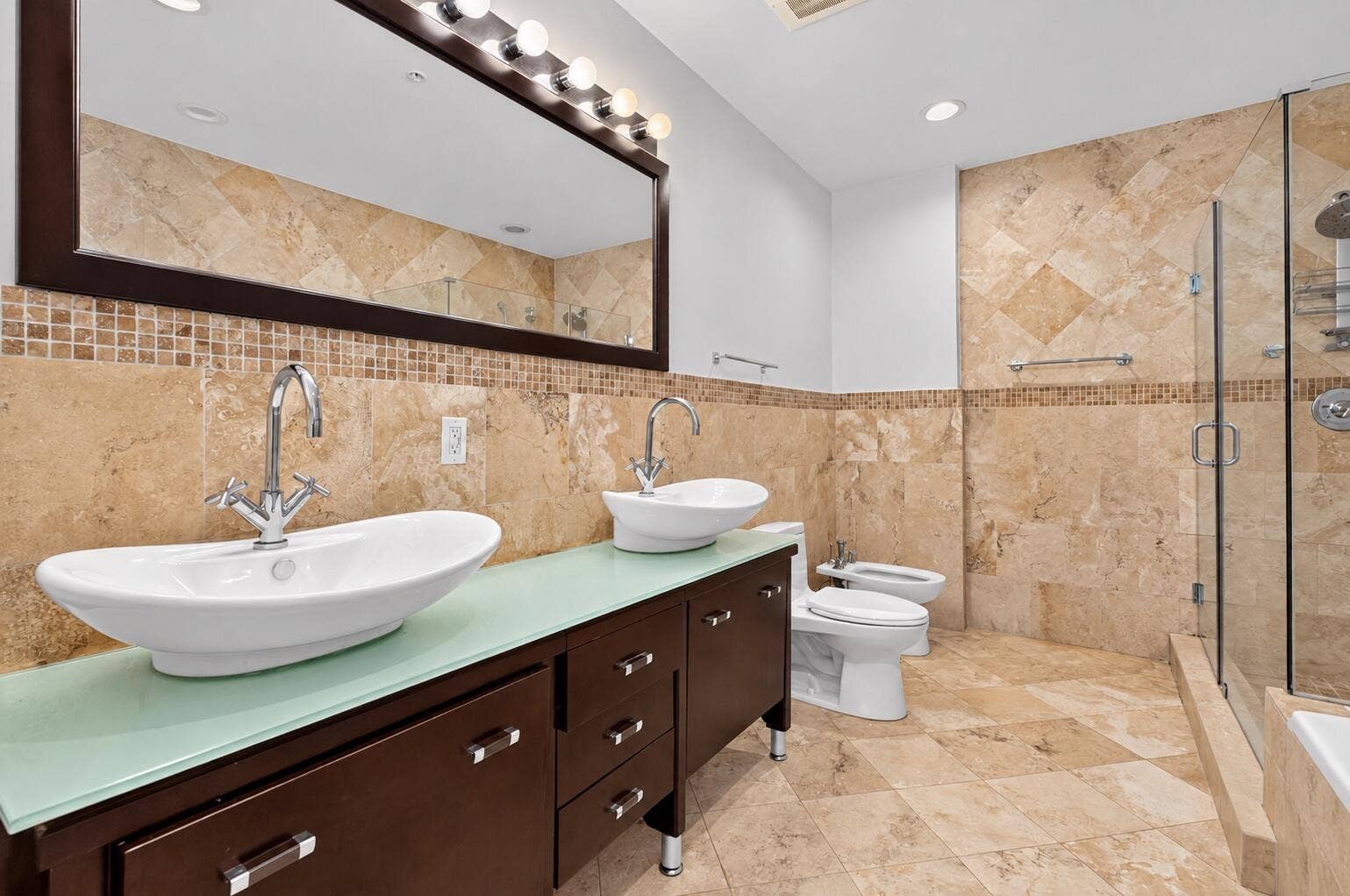 1090 NW North River Drive, #402, Miami, Miami, FL 33132 DSCF0077