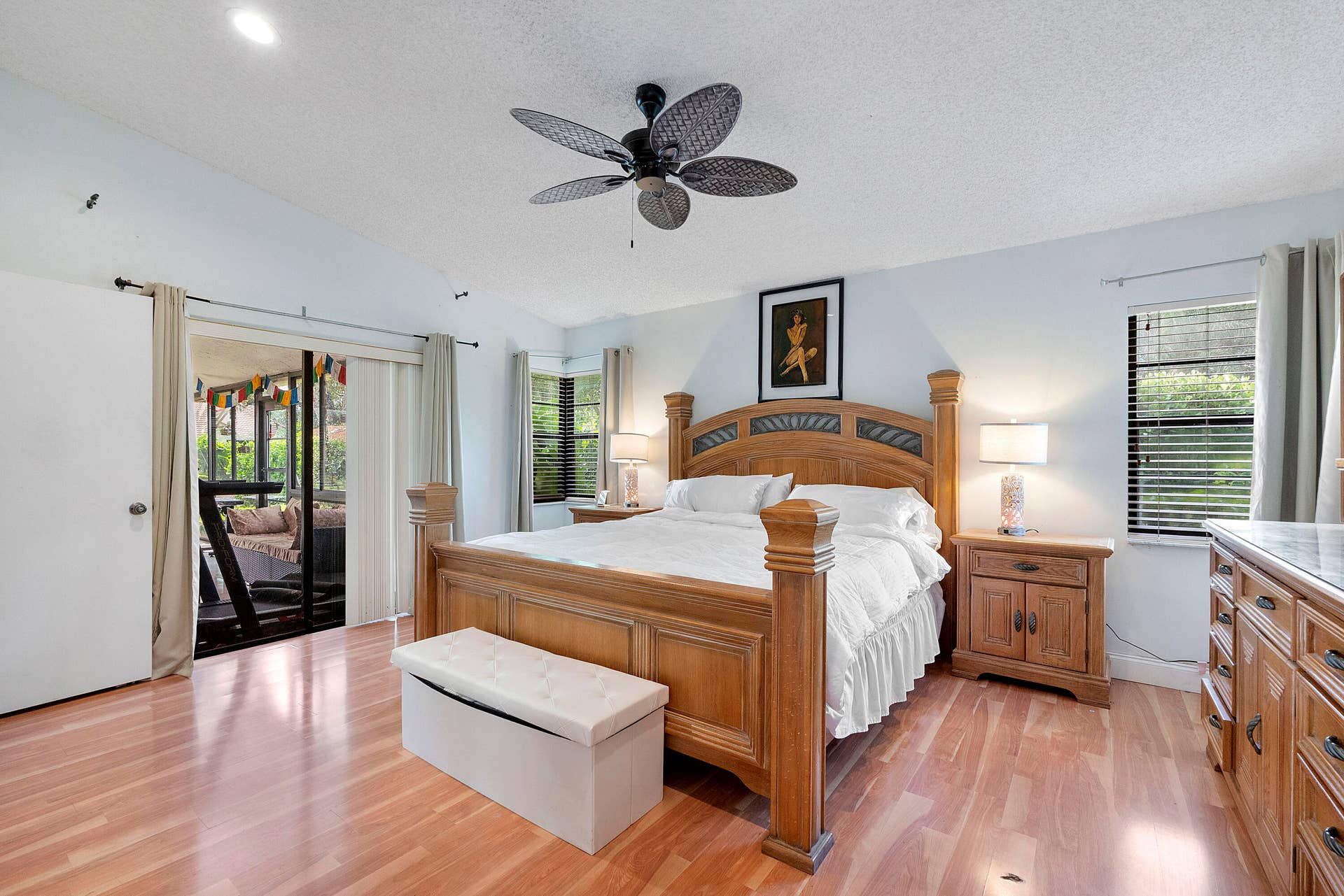 8521 Leeway Ln_037