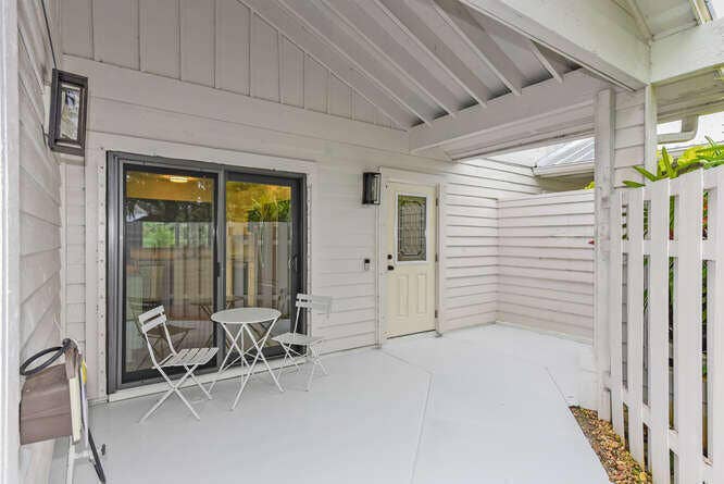 12698 SE CASCADES Court, Hobe Sound, FL 33455 12698 SE Cascades Ct Hobe-small-003-081-