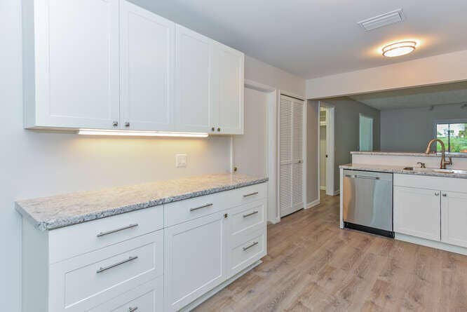 12698 SE CASCADES Court, Hobe Sound, FL 33455 12698 SE Cascades Ct Hobe-small-005-059-