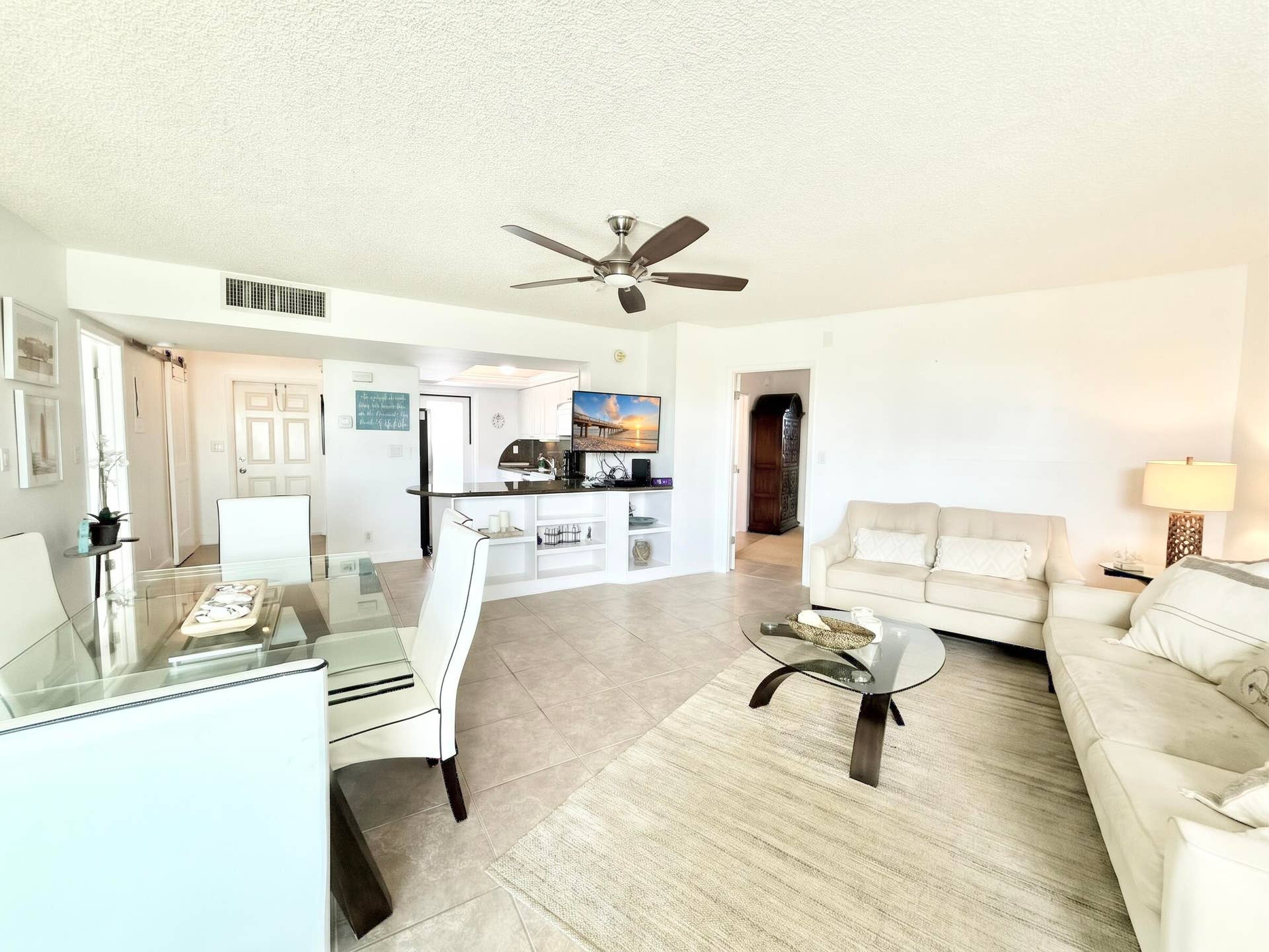 Living/Dining Room