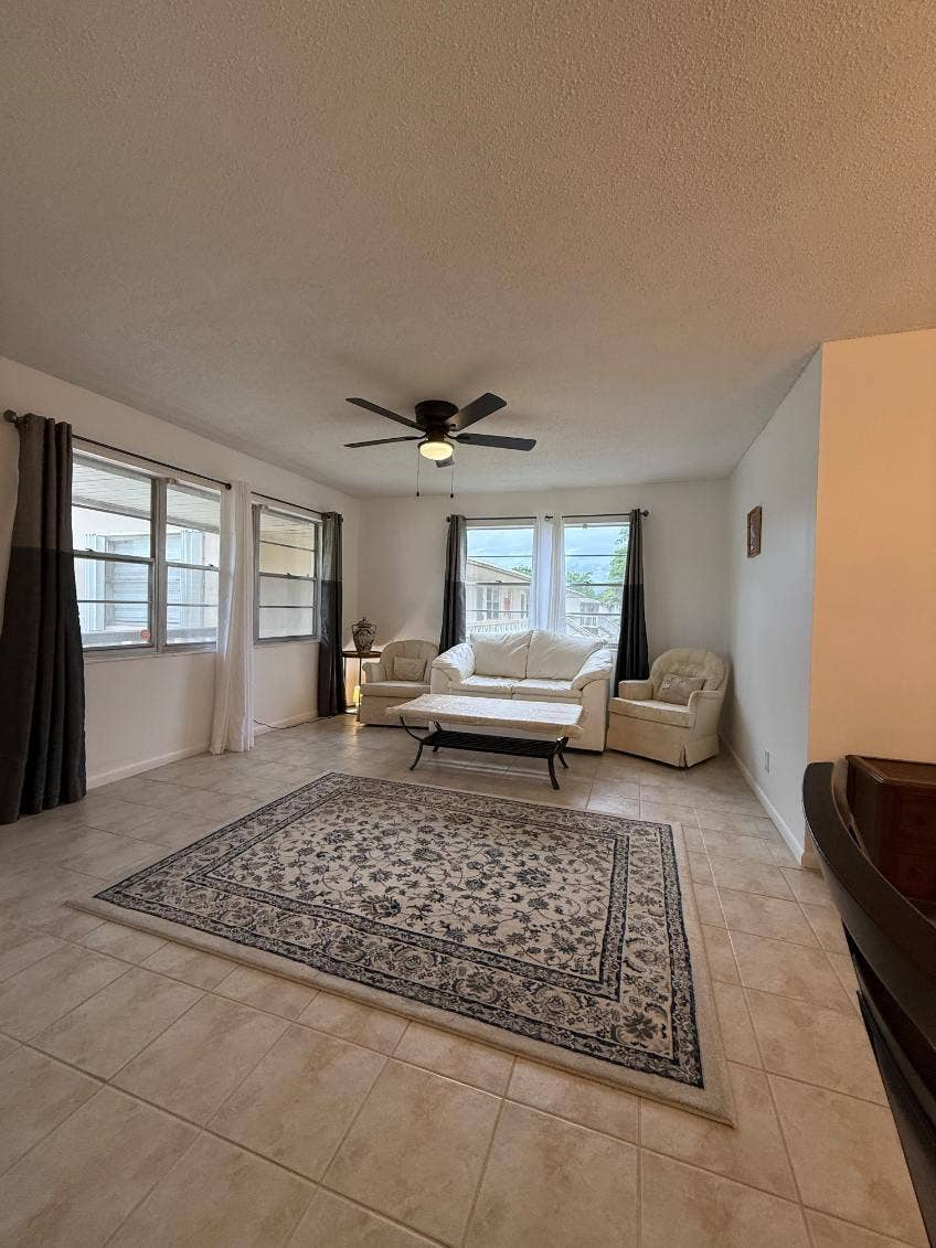 Corner Unit, Plenty of Natural Light