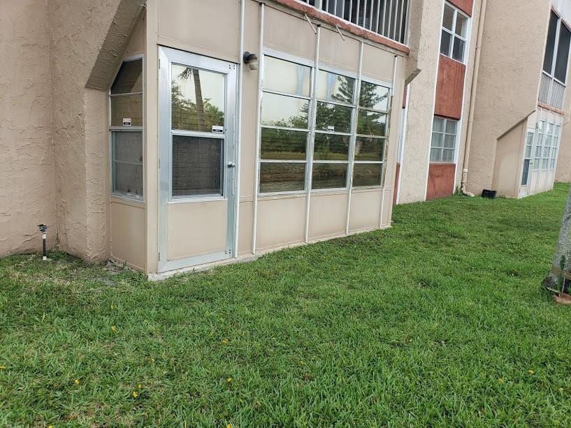 8240 SW 24th Street, #5101, North Lauderdale, FL 33068 Enclosed patio