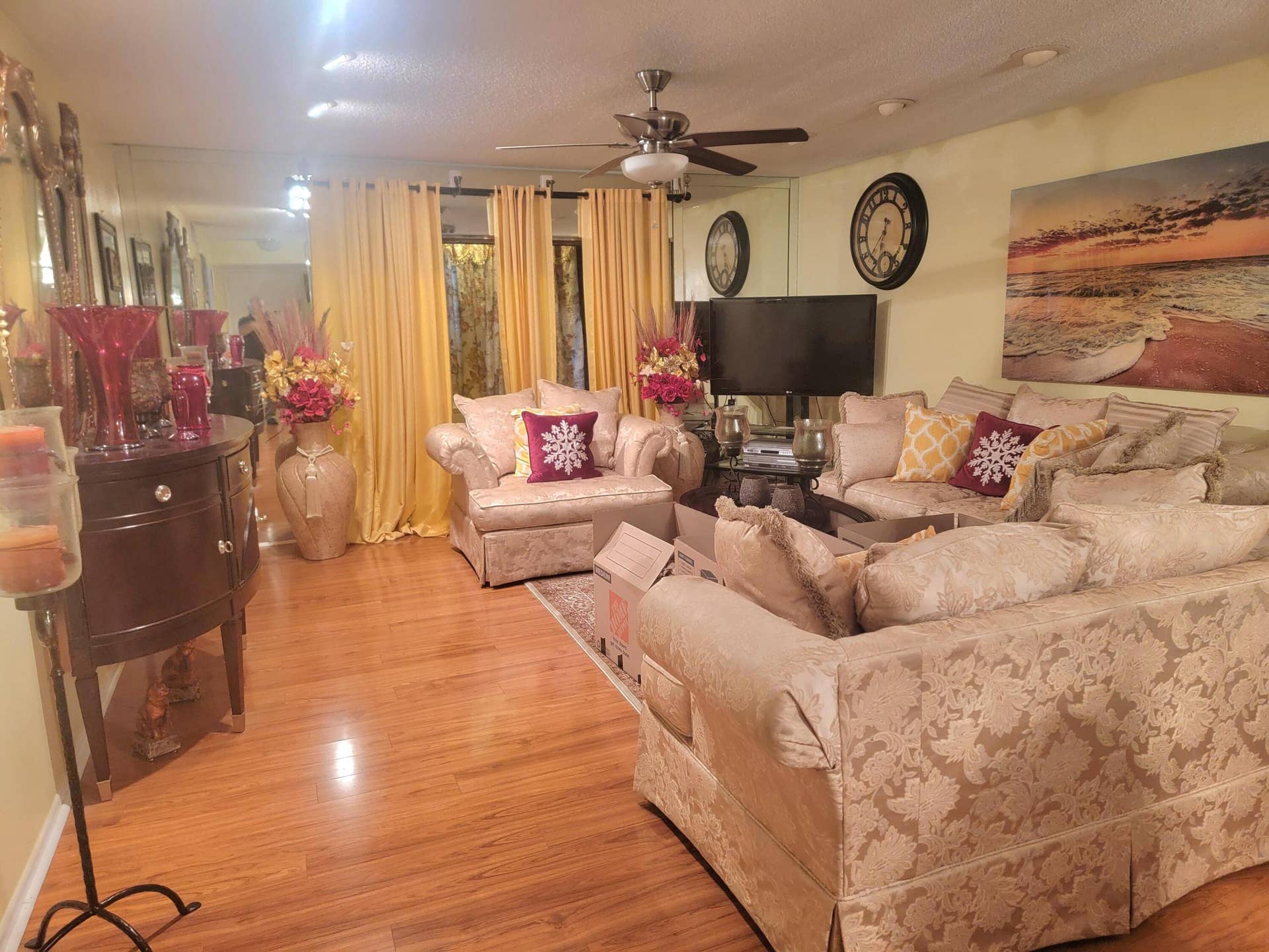 8240 SW 24th Street, #5101, North Lauderdale, FL 33068 Living room