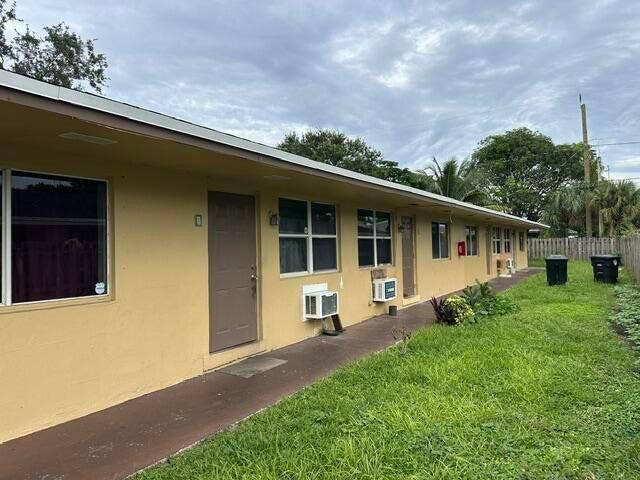 Property photo for 1014 S M Street, #1, Lake Worth Beach, FL
