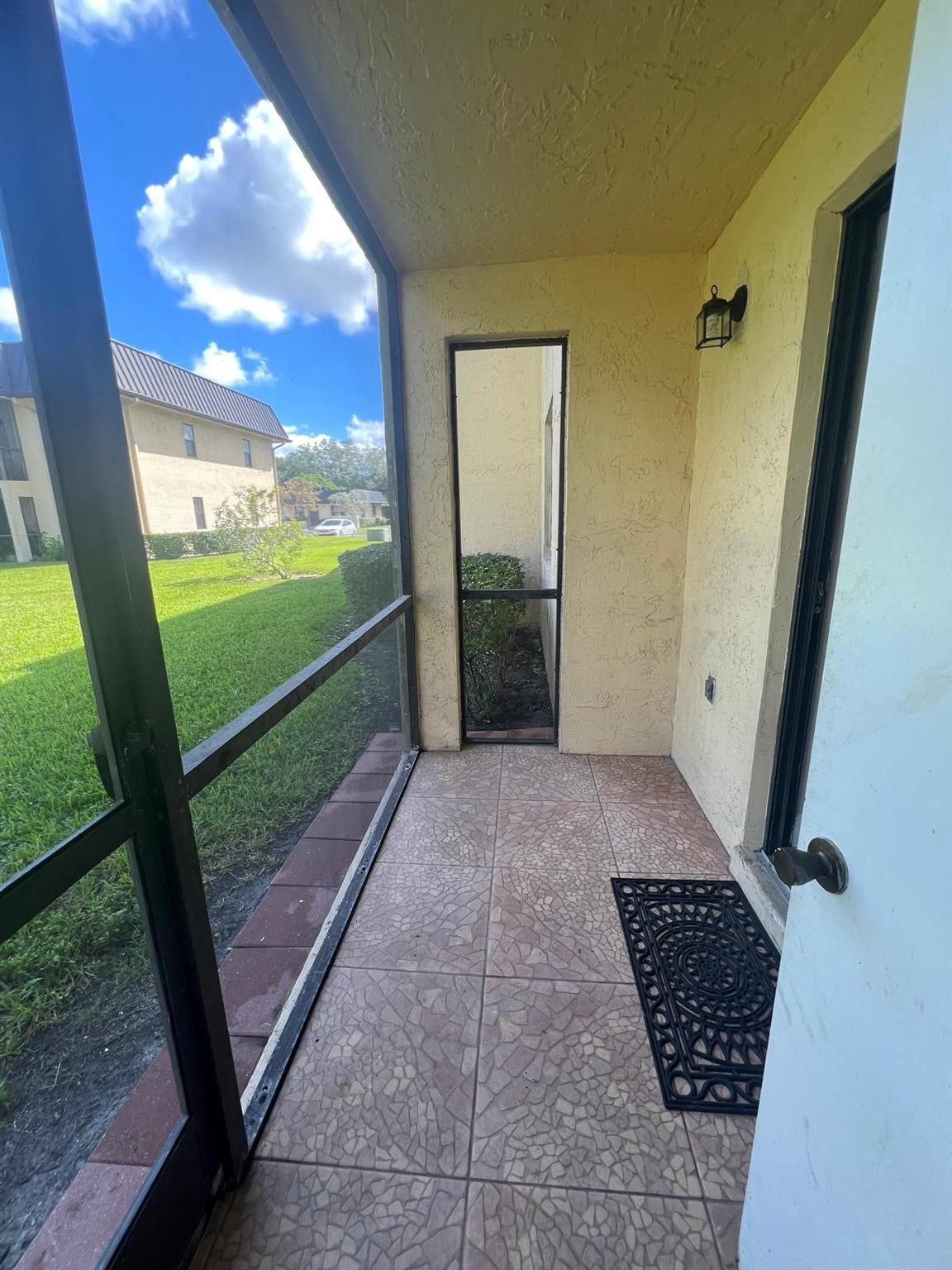 9165 NW 1ST Street, #102, Pembroke Pines, FL 33024 Photo 17