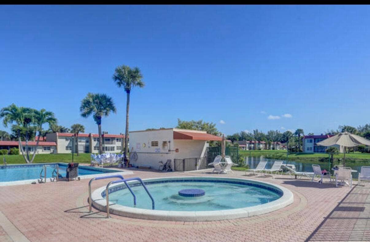 220 LAKE DORA Drive, West Palm Beach, FL 33411 IMG_1644