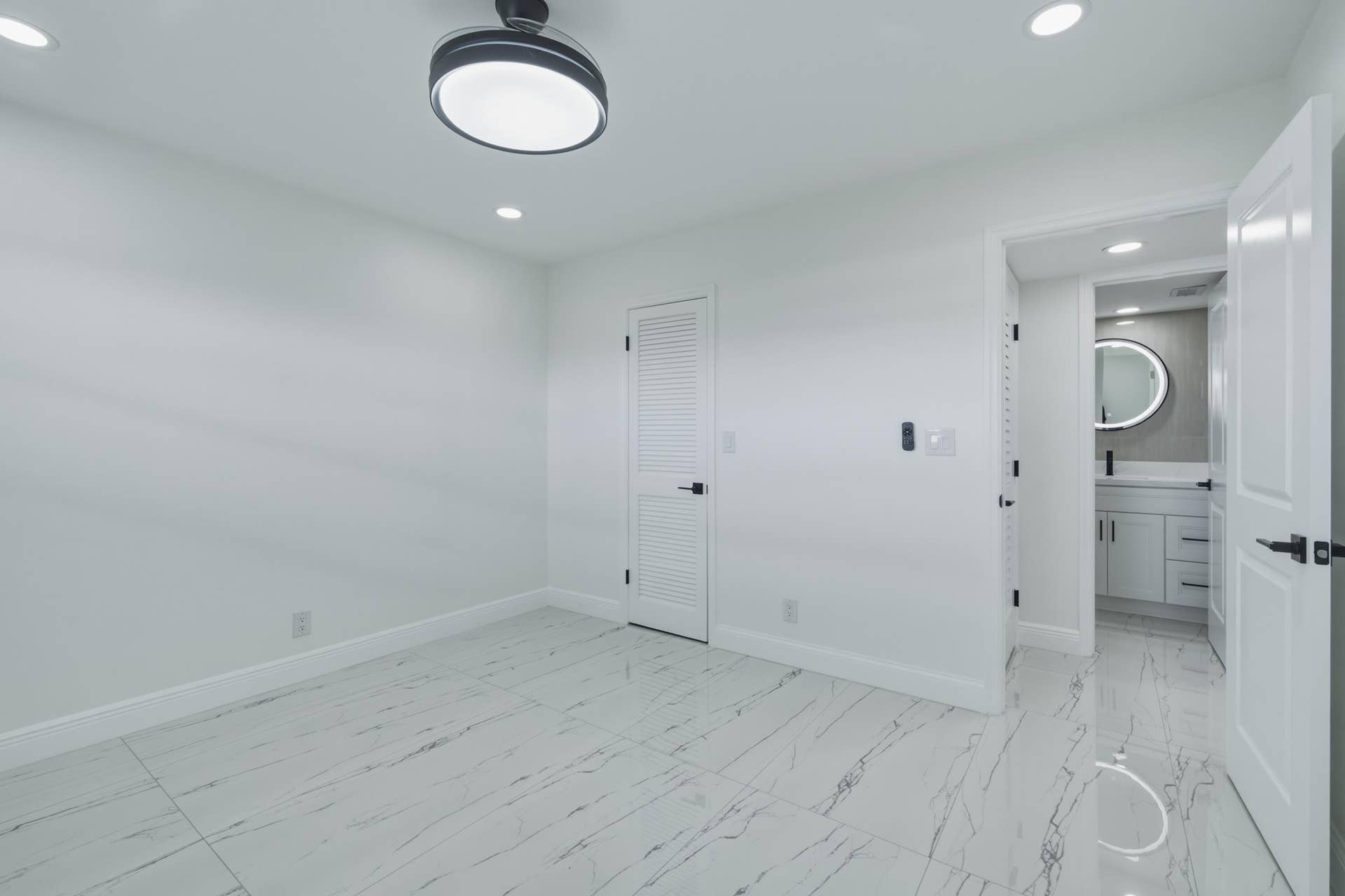8970 S Hollybrook Boulevard, #308, Pembroke Pines, FL 33025 10. Master Bedroom
