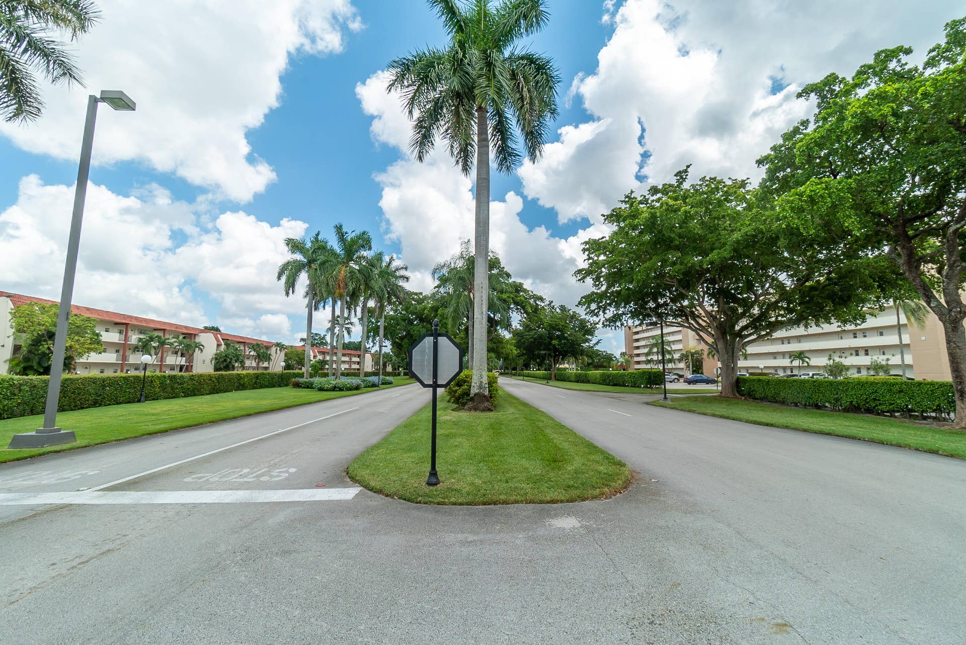 8970 S Hollybrook Boulevard, #308, Pembroke Pines, FL 33025 52. Towards Entrance