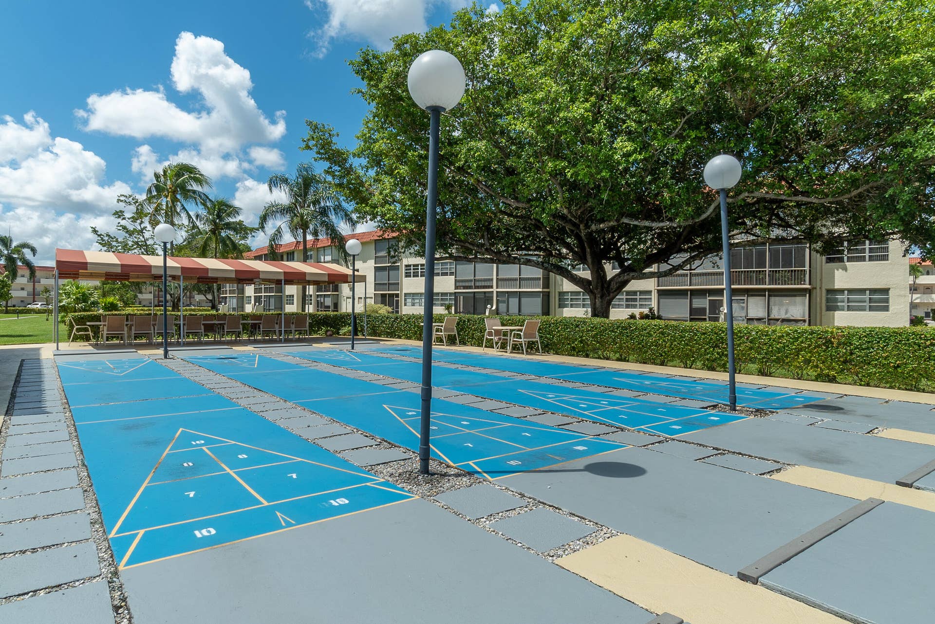 8970 S Hollybrook Boulevard, #308, Pembroke Pines, FL 33025 27. Shuffleboard