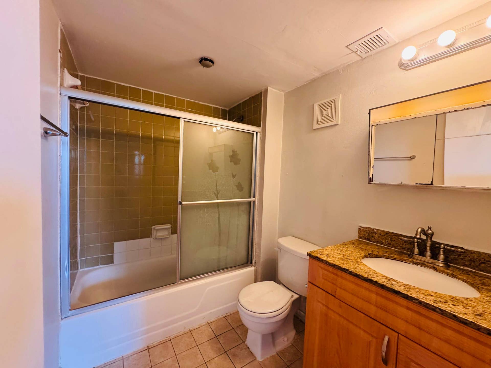 8020 N COLONY Circle N, #302, Tamarac, Tamarac, FL 33321 Foto 10-17-26, 12 58 06 pm