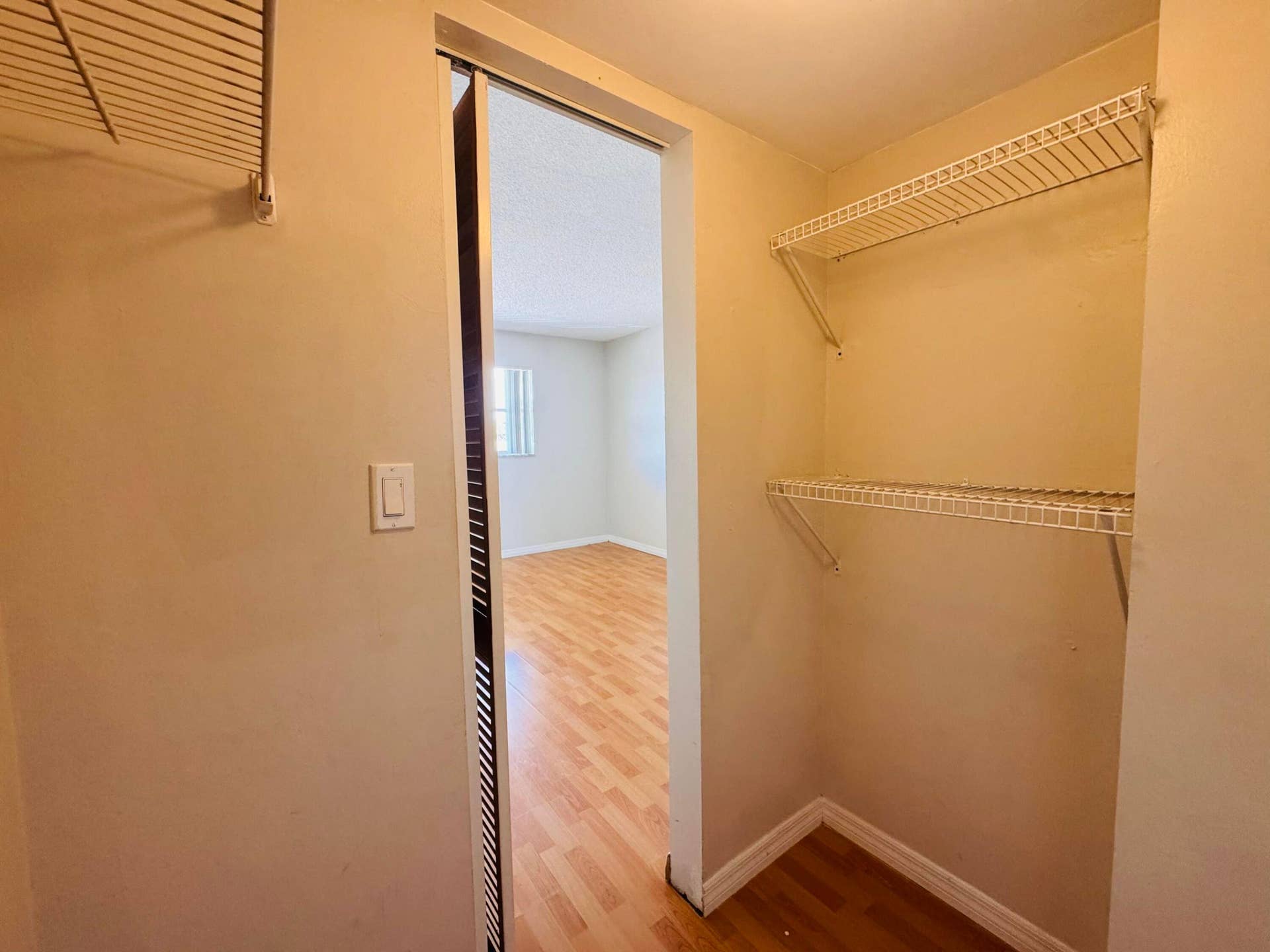 8020 N COLONY Circle N, #302, Tamarac, Tamarac, FL 33321 Foto 10-17-26, 1 02 09 pm