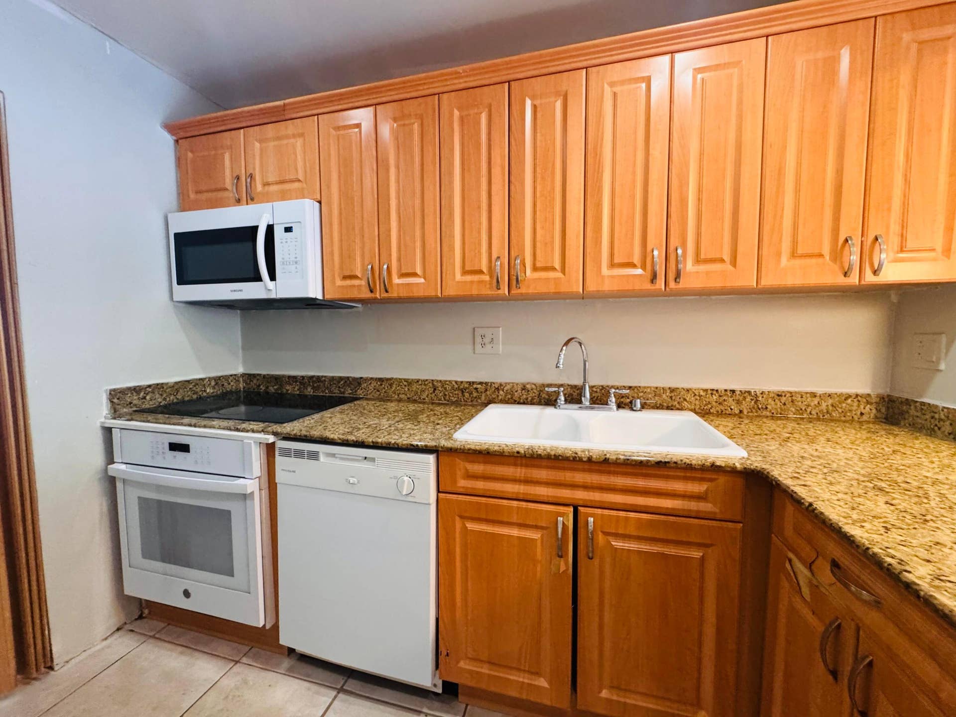 8020 N COLONY Circle N, #302, Tamarac, Tamarac, FL 33321 Foto 10-17-26, 1 04 19 pm