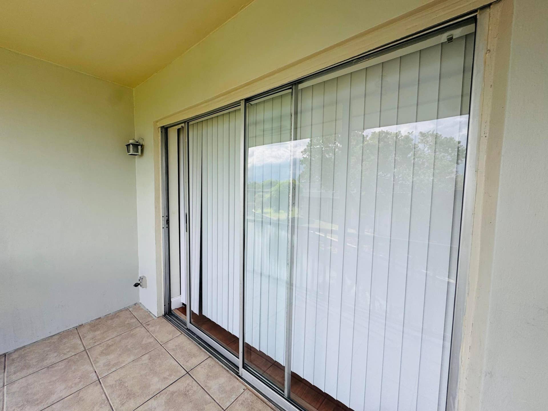 8020 N COLONY Circle N, #302, Tamarac, Tamarac, FL 33321 Foto 10-17-26, 1 08 37 pm
