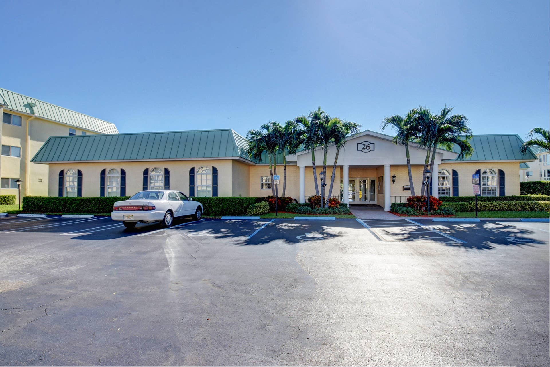 22 COLONIAL CLUB Drive, #103, Boynton Beach, FL 33435 Clubhouse